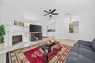 9231 Homeland Dr, Houston, TX 77083 - Photo 4