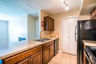 3900 Woodchase Dr, Houston, TX 77042 - Photo 6