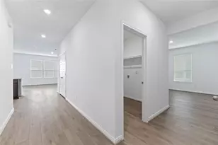 664 Imperial Loop, Alvin, TX 77511 - Photo 8