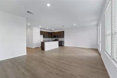 664 Imperial Loop, Alvin, TX 77511 - Photo 16