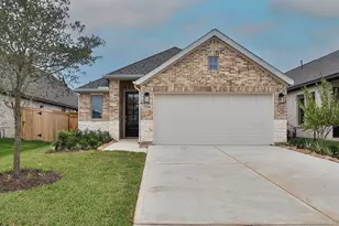 27334 Scarlet Paint Brush Dr, Hockley, TX 77447 - Photo 2