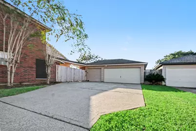 2604 Briarglen Drive, Pearland, TX 77581 - Photo 36