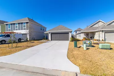 2221 Middle Ridge Drive, Conroe, TX 77301 - Photo 2
