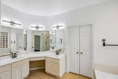 8607 Village Terrace, Houston, TX 77040 - Photo 20