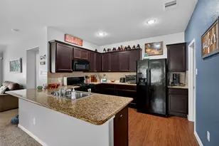 19 Rodeo Bend Dr, Manvel, TX 77578 - Photo 8