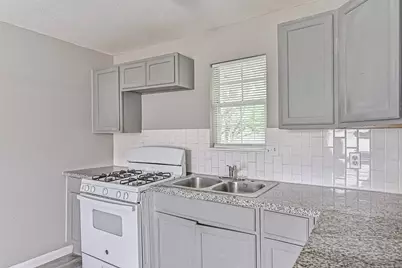 9839 Racine Street #1/2, Houston, TX 77029 - Photo 14