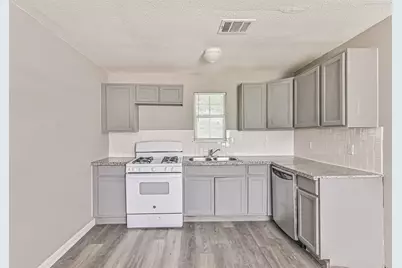9839 Racine Street #1/2, Houston, TX 77029 - Photo 12