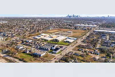 104 E 44th Street, Houston, TX 77018 - Photo 10