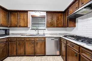 2295 County Rd 145, Alvin, TX 77511 - Photo 14