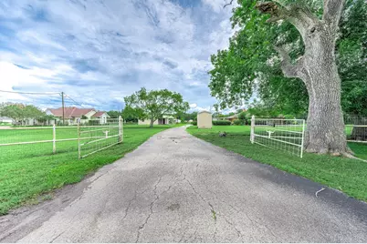 2295 County Road 145, Alvin, TX 77511 - Photo 36