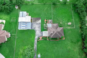 2295 County Rd 145, Alvin, TX 77511 - Photo 44