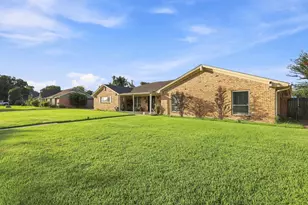 315 Stonehenge Ln, Houston, TX 77015 - Photo 2