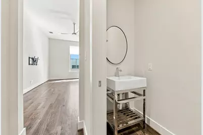 1004 California Street #203, Houston, TX 77006 - Photo 12
