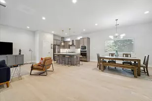 834 Fisher St, Houston, TX 77018 - Photo 4