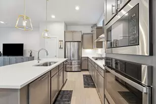 834 Fisher St, Houston, TX 77018 - Photo 6