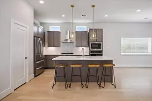 834 Fisher St, Houston, TX 77018 - Photo 12