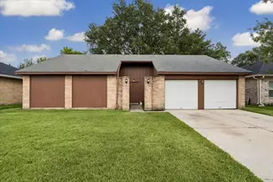 2311 Webster Ranch Rd, Friendswood, TX 77546 - Photo 2