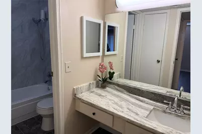 2120 El Paseo Street #2406, Houston, TX 77054 - Photo 16