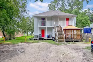 315 8th Ave N, Texas City, TX 77590 - Photo 6