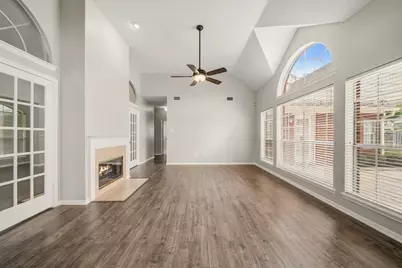 1735 Berkoff Drive, Sugar Land, TX 77479 - Photo 6