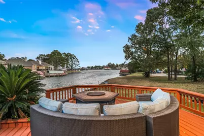 142 Creekwood E, Montgomery, TX 77356 - Photo 2