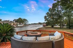 142 Creekwood E, Montgomery, TX 77356 - Photo 2