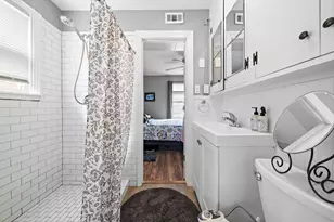 609 Sealy St, Galveston, TX 77550 - Photo 10