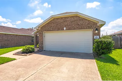 878 Driftwood Lane, La Marque, TX 77568 - Photo 2