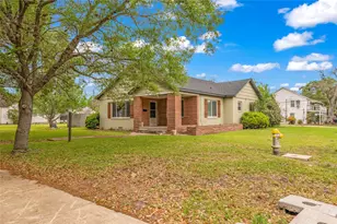 2527 Avenue G, Rosenberg, TX 77471 - Photo 2