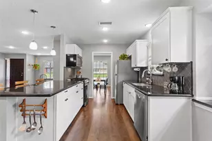 908 Morningside Ct, Friendswood, TX 77546 - Photo 6
