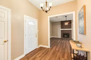 224 N Ranch House Rd, Angleton, TX 77515 - Photo 4