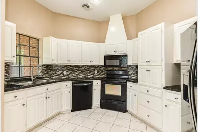 224 N Ranch House Road, Angleton, TX 77515 - Photo 10