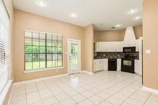 224 N Ranch House Rd, Angleton, TX 77515 - Photo 12