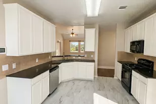 303 Lake Line Dr, Alvin, TX 77511 - Photo 6