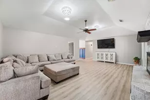 168 County Rd 648, Dayton, TX 77535 - Photo 4