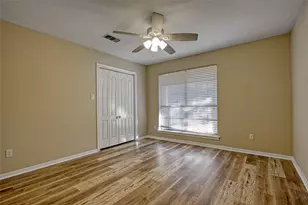 9 N Cay Ct, Angleton, TX 77515 - Photo 16