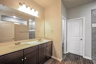 15815 Spruce River Ct, Sugar Land, TX 77498 - Photo 16