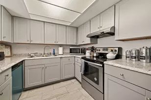 2267 Triway Ln, Houston, TX 77043 - Photo 18