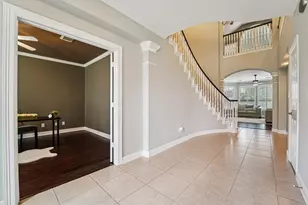 1611 Hill Spring Dr, Sugar Land, TX 77479 - Photo 4