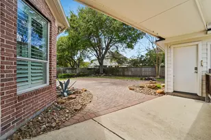 1611 Hill Spring Dr, Sugar Land, TX 77479 - Photo 46