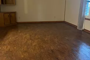 507 N Rusk St, Wharton, TX 77488 - Photo 4