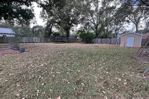 507 N Rusk St, Wharton, TX 77488 - Photo 16