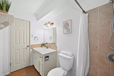 7714 Renwick Drive #D13, Houston, TX 77081 - Photo 26