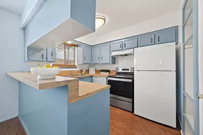 7714 Renwick Drive #D13, Houston, TX 77081 - Photo 1
