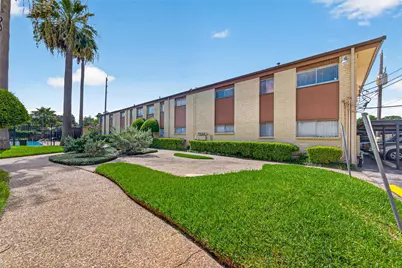 7714 Renwick Drive #D13, Houston, TX 77081 - Photo 6