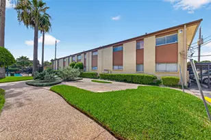 7714 Renwick Dr, Houston, TX 77081 - Photo 6