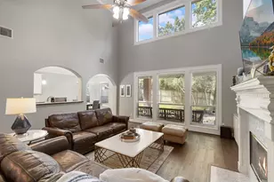 31 S Chandler Creek Cir, The Woodlands, TX 77381 - Photo 6