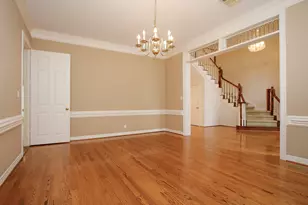 8 Epernay Pl, Jersey Village, TX 77040 - Photo 6