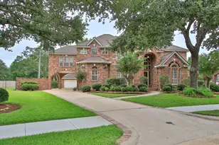 8 Epernay Pl, Jersey Village, TX 77040 - Photo 2