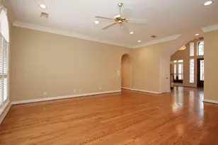 8 Epernay Pl, Jersey Village, TX 77040 - Photo 10